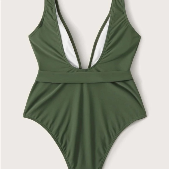 Swimsuit One Piece Plunge Neckline High Leg NWT - Picture 4 of 7